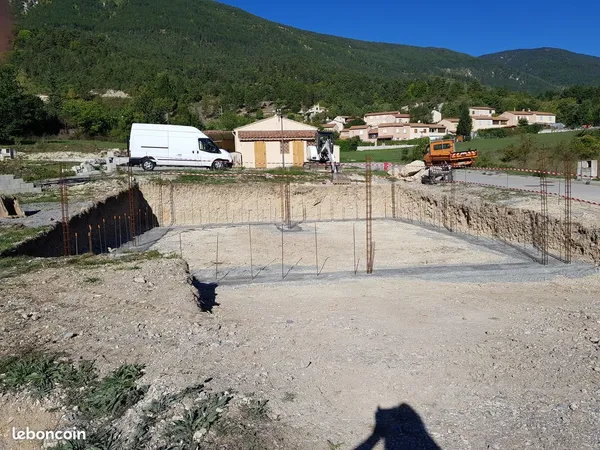 Terrain plat 488 m2