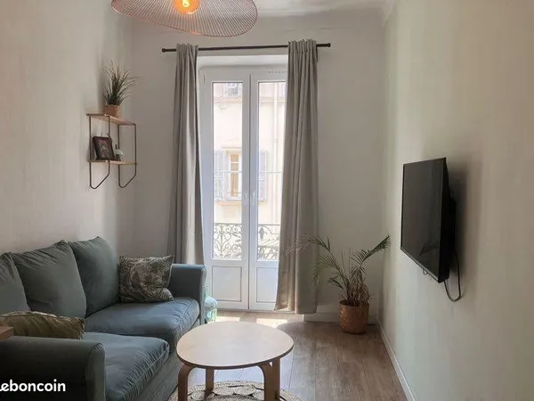 Beau T2 Meublé 40m² Idéal Étudiant