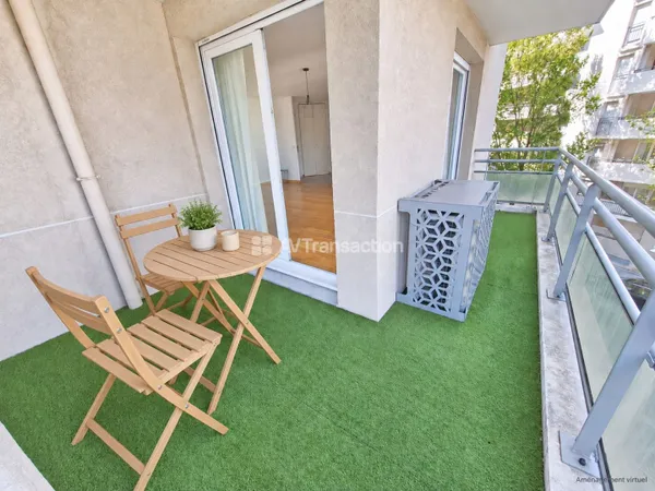 T3 DE 68M2- BALCON- GARAGE POUR 3 VEHICULES - METRO REPUBLIQUE
