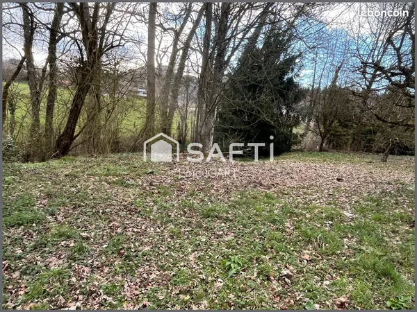 Local 390 m² ALLINGES
