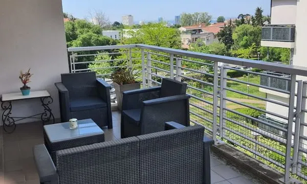 Charmant T2 avec terrasse, vue mer et double box ? Résidence