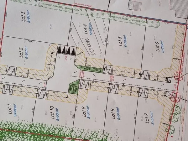 Terrain 571 m²