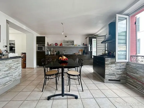 Maison 6 pièces 148 m²