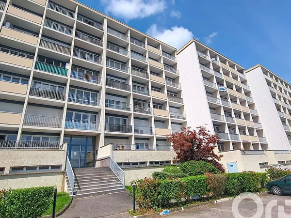 Studio 1 pièce 29 m²