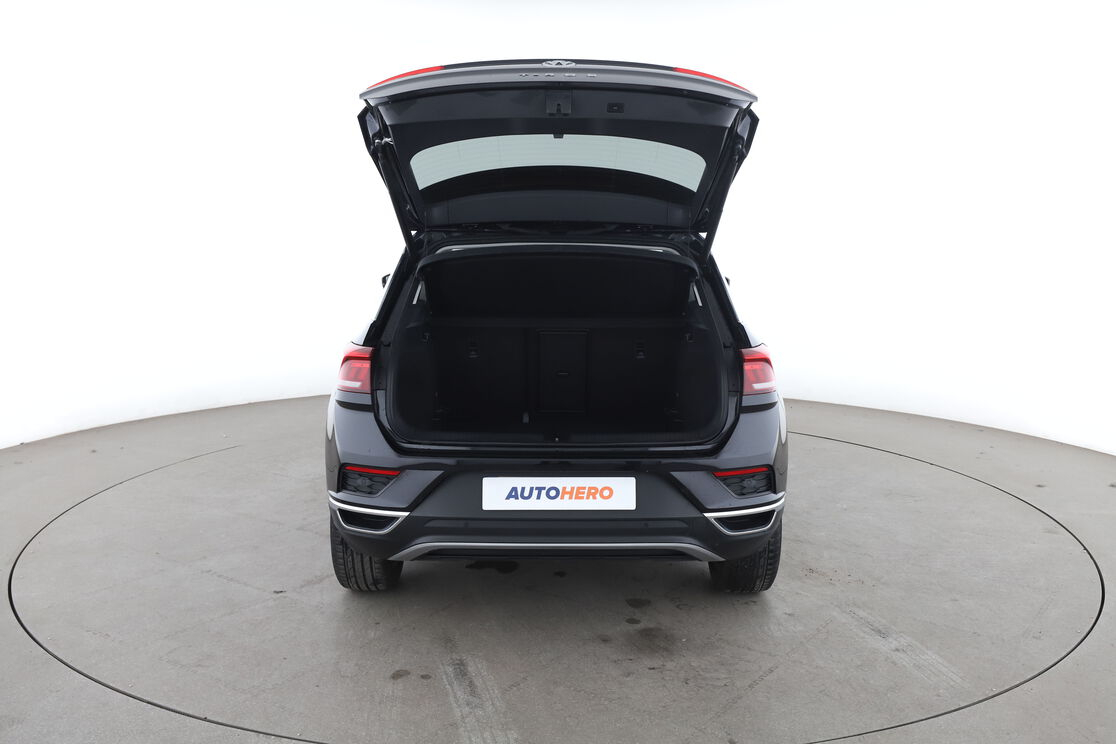 Volkswagen T-Roc 1.5 TSI EVO Carat Exclusive DSG7 — photo 15