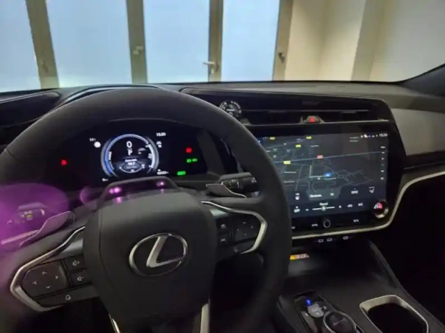 Lexus Rz 350e luxe mc26 — photo 4