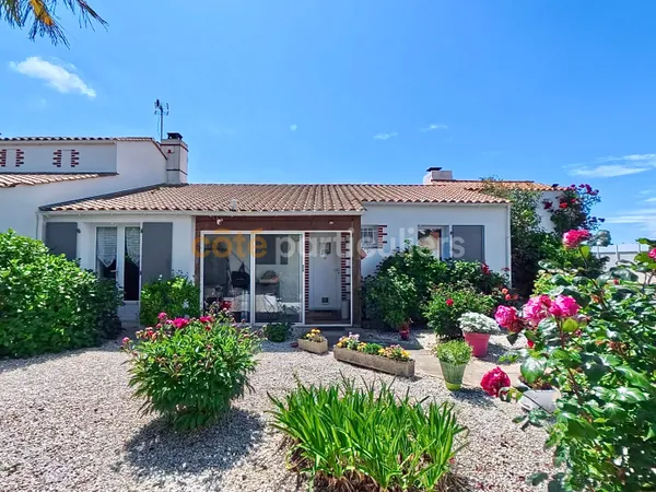 Belle maison familiale aux Sables d'Olonne 8 pièces 4 chambres