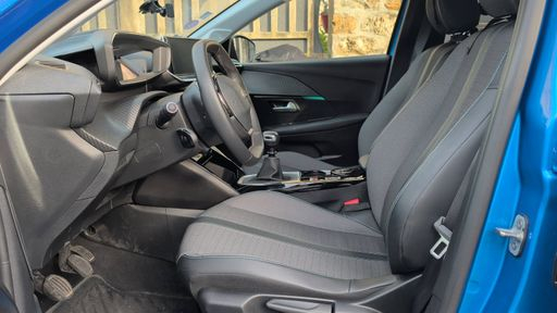 Peugeot 208 1.2 PureTech 100 - Allure Pack – 2021 – 14073 km – Essence – Boîte Manuelle — photo 21