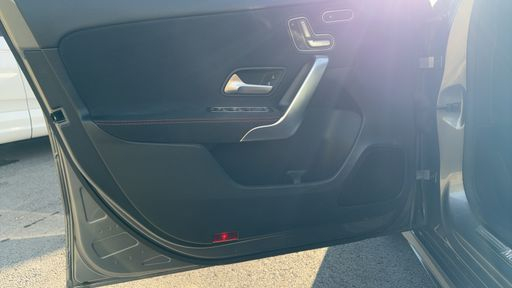 Mercedes Classe A 200 163 7G-DCT - AMG Line – 2019 – 86711 km – Essence – Boîte Automatique — photo 30