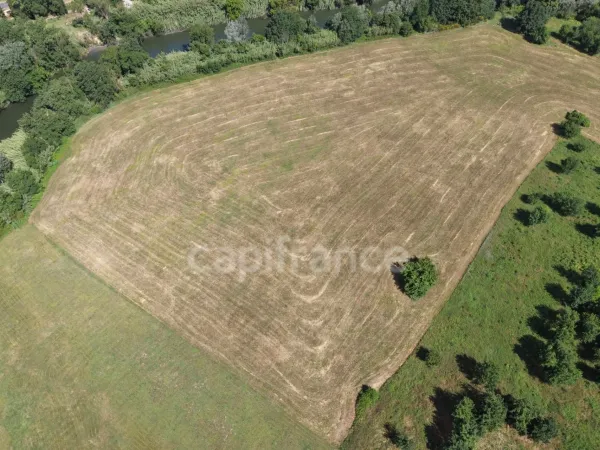 Terrain 6400 m²