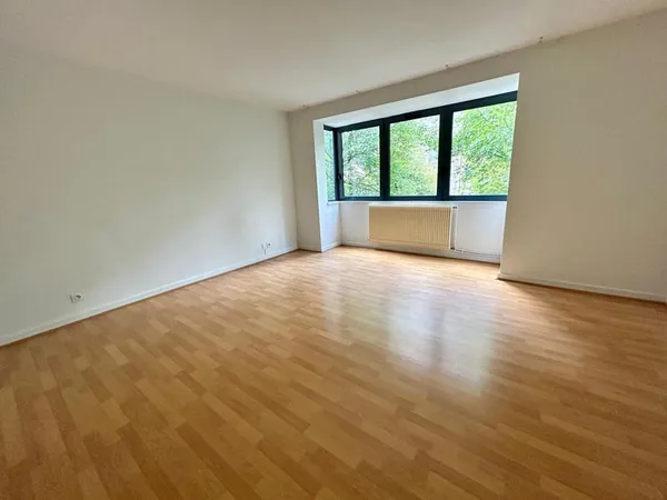 Appartement duplex 5 piéces - 157.85 m2