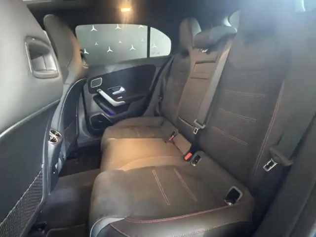 Mercedes Classe A 200 d amg line — photo 12