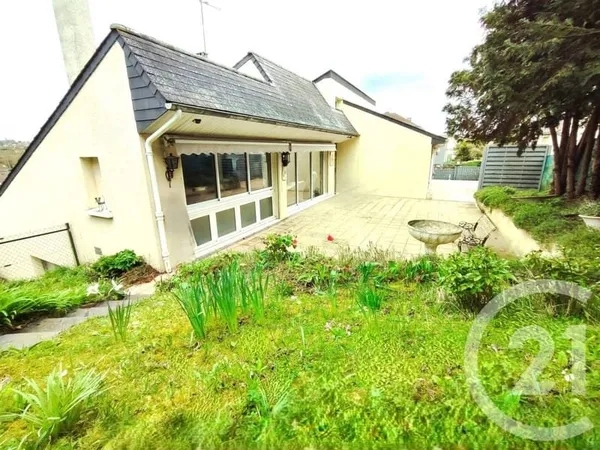 Maison de plain-pied 7 pièces 245 m²
