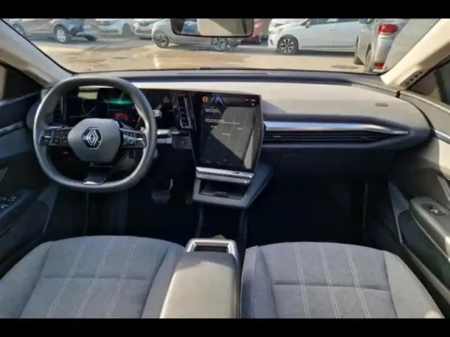 Renault Megane e-tech electric ev60 130ch evolution er super charge — photo 3