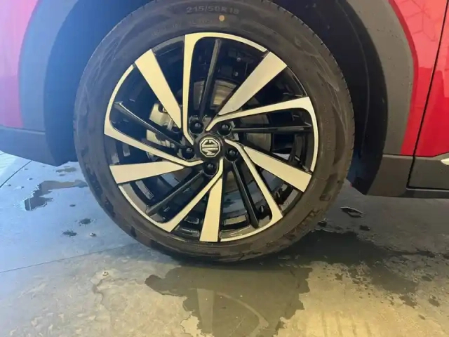 Mg Zs 1.5 l hybrid+ 197 ch — photo 52