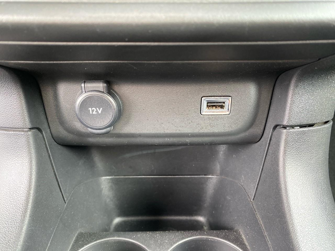 Citroën C3 1.2 puretech 83ch s&s shine — photo 24