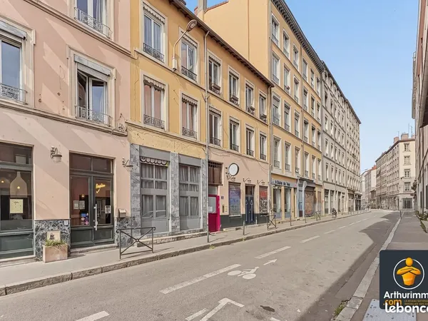 Studio 1 pièce 12 m²