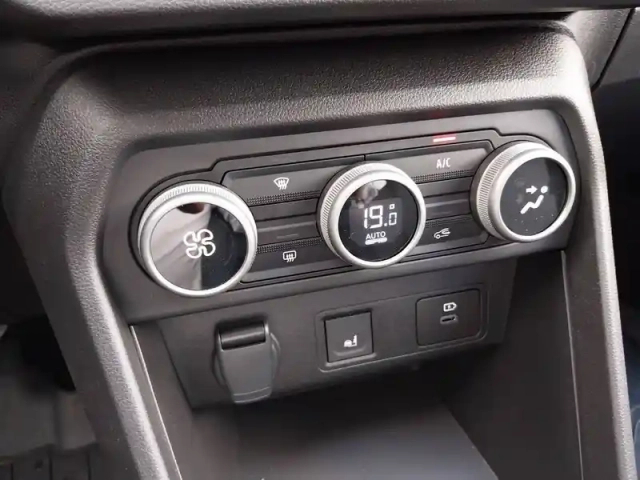 Dacia Jogger tce 110 7 places gsr2 — photo 20