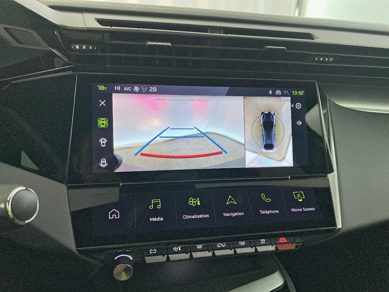Peugeot 408 hybrid 145 e-dcs6 gt — photo 15