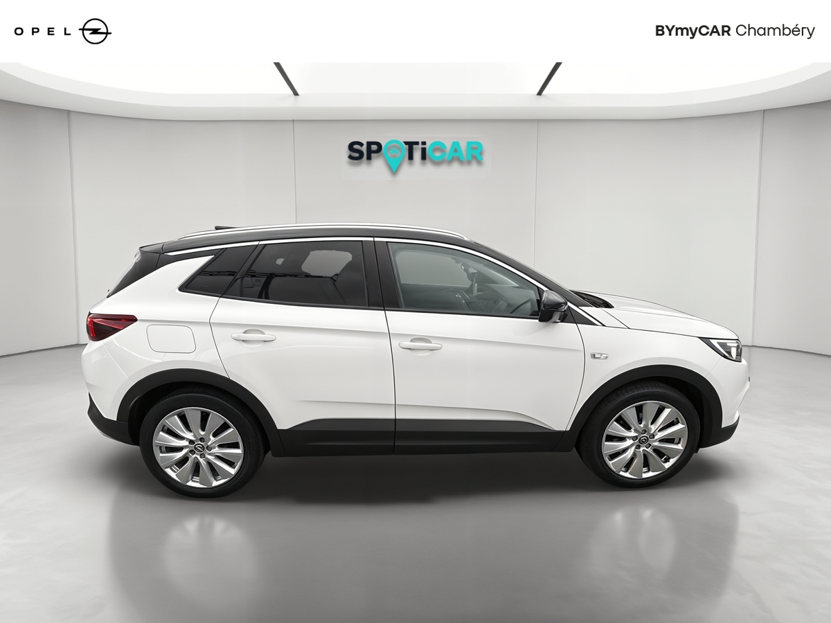Opel Grandland X 1.5 Diesel 130 ch BVA8 — photo 6