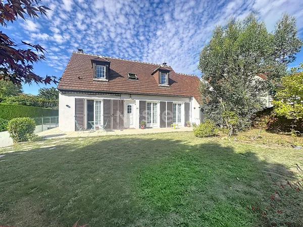 MAISON LAMORLAYE - 5 pièce(s) - 120 m2