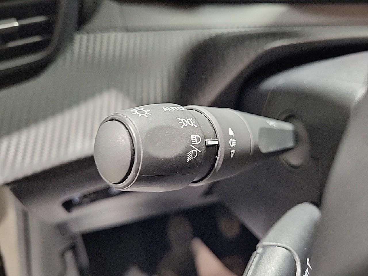 Peugeot 208 puretech 75 s&s bvm5 style — photo 20