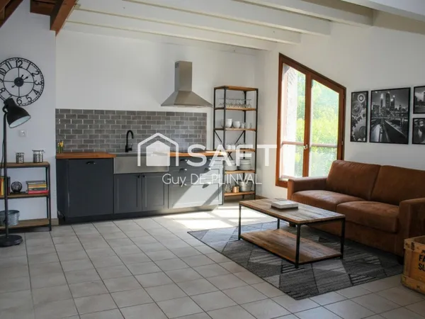 Charmant T3 sous combles - lumineux - centre de Viry - idéal frontalier