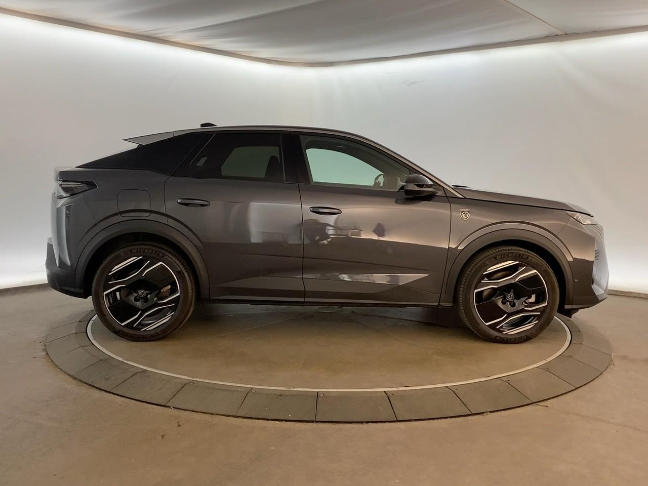 Peugeot 3008 plug-in hybrid 195 e-dcs7 gt — photo 4
