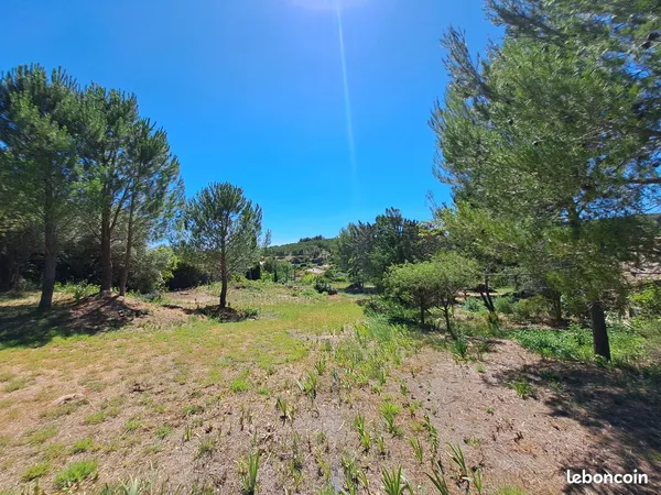 Terrain à bâtir 964m² — Viabilisé — libre constructeur