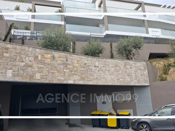LOT (3X) PARKINGS SOUS SOL 12,5 M² (27,5 M²) : VILLA MARCY