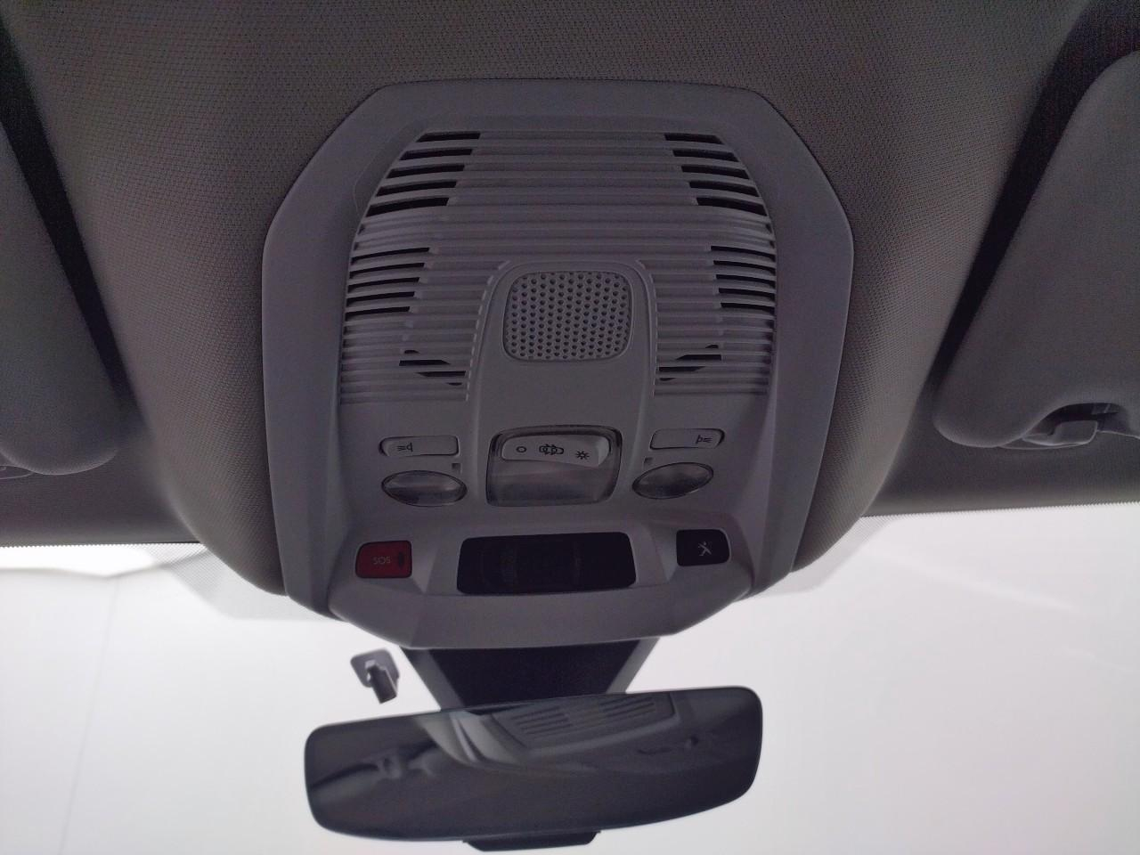 Peugeot 3008 hybrid 225 e-eat8 allure pack — photo 21