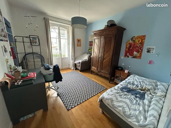Chambre en colocation etudiante dans belle Villa