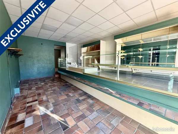 Local commercial 312 m² FONTENILLES