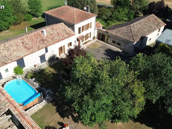 Maison 5 pièces 208 m²