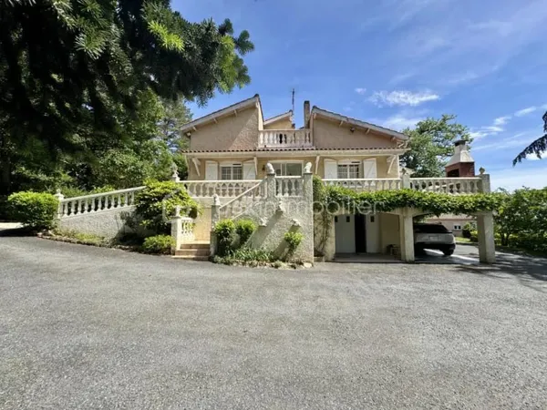 Maison 6 pièces 160 m²