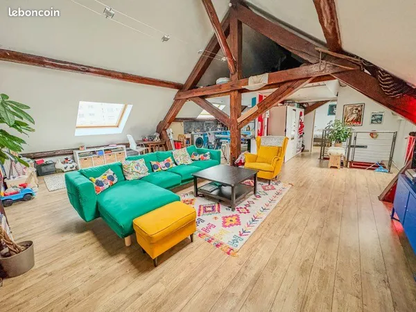 Appartement lumineux - 146 m² au sol - secteur Saurupt