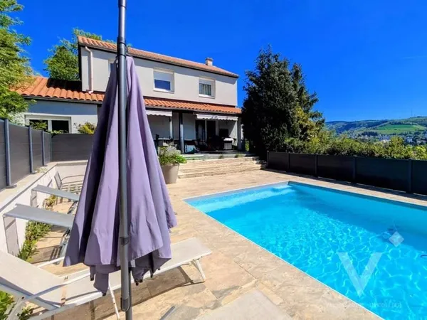 Maison 5 pièces 126 m²