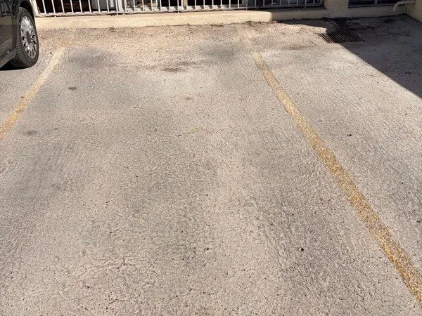 Loue parking extérieur à Juan les pins