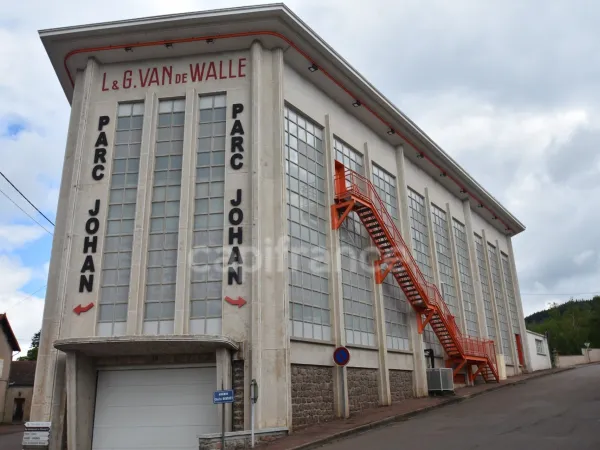 Commerce 3 pièces 1800 m²