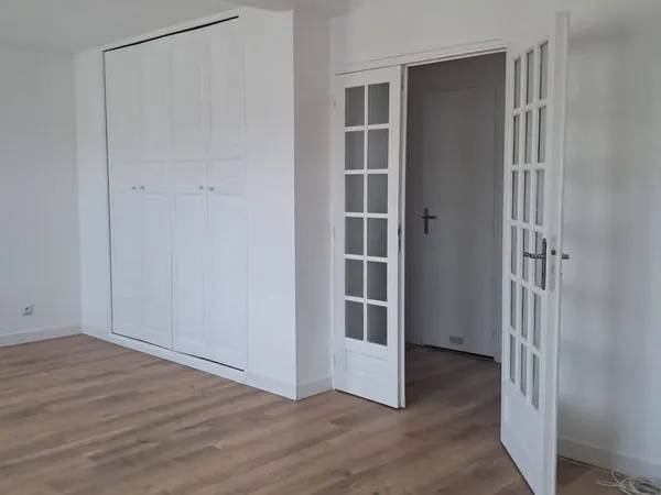 Appartement 1 pièce 65 m²