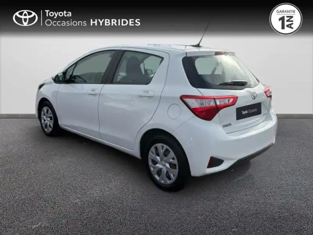 Toyota Yaris 70 vvt-i ultimate 5p — photo 2