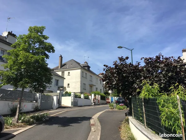 Maison à Saint-Cyr-sur-Loire