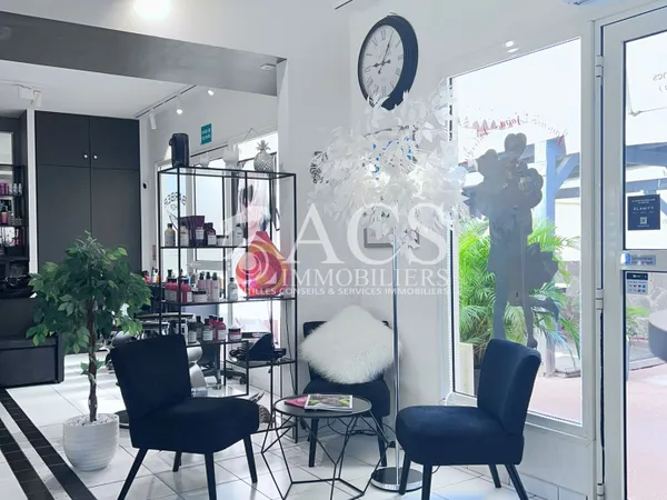 Salon de coiffure dans zone touristique