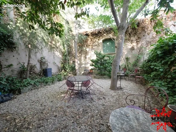 Local 220 m² POILHES