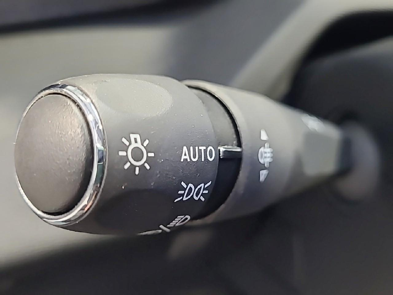 Peugeot 308 sw puretech 130ch s&s eat8 allure pack — photo 25