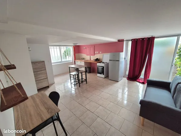 Location T1 bis, 39m². Toutes charges comprises
