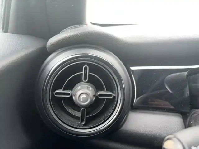Mini Mini hatch 3 portes cooper se 184 ch — photo 21