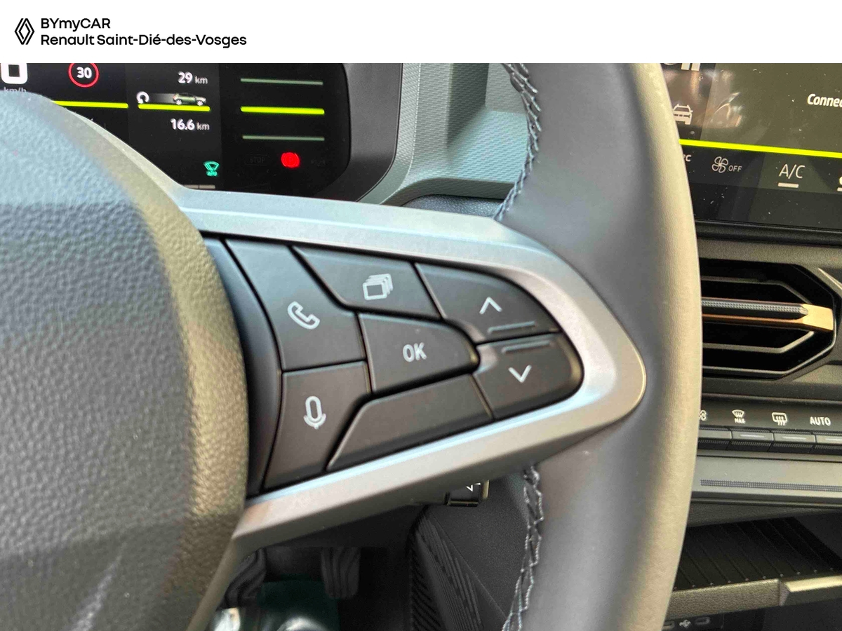 Dacia Duster Hybrid 155 — photo 18