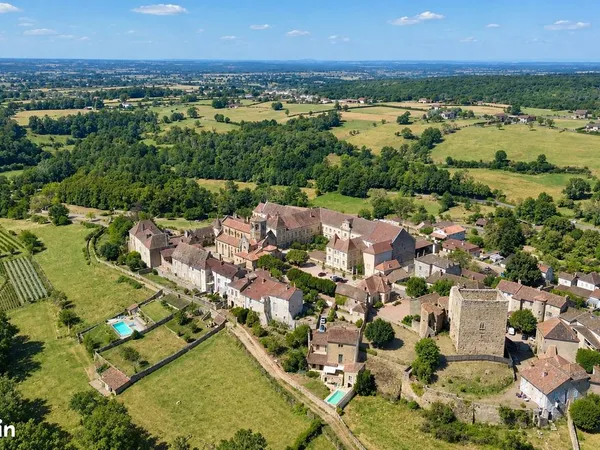 Propriété 13 pièces 320 m²