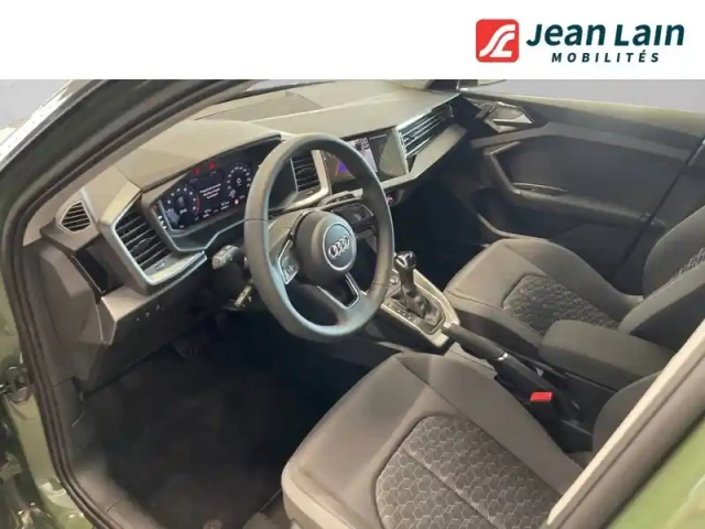 Audi A1 sportback 25 tfsi 95 ch s tronic 7 — photo 11